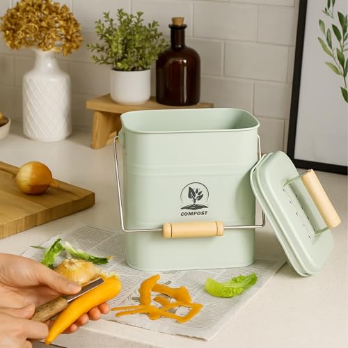 Relaxdays Kitchen Compost Bin, 3.5 litres, Iron & Wood, 2 Charcoal Odour Filters, Lid & Handle, Food Waste Caddy, Green - color: Green