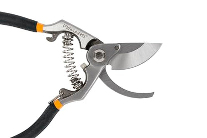 Fiskars Forged Steel Bypass Pruning Shears, Garden Tools, 3/4" Cut Capacity - style: Forged Traditional