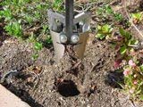 Black Bulb Planter Tool for Planting Bulbs - 3 Finger Pull Soil Grabber for Digging/refilling Hole - Soil Cutting Tapered Blade Edges - for Planting Tulips, Daffodils & Others a Like - color: BLACK