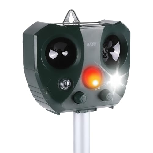 2026 Solar Powered Animal Repeller Outdoor with Flash Lights to Repel Deer