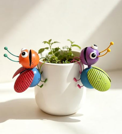 2 Pcs Outdoor Statues Metal Yard Art Flower Pot Hugger - color: 2 Pack Ladybugs