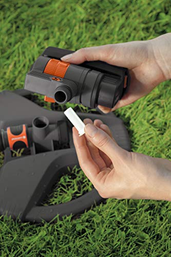 Gardena AquaZoom Compact Rectangular oscillating Sprinkler: Sprinkler for Watering Areas of 9–216 m², Range 3–18 m, Spread 3–12 m, Built-in Filter (18708-20)