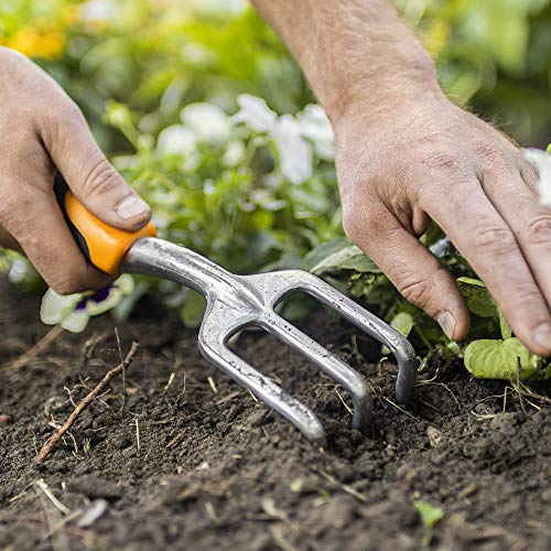 Fiskars Big Grip Garden Knife (70796935J) & 384240-1001 384240-1007 Cultivator, Multicolor