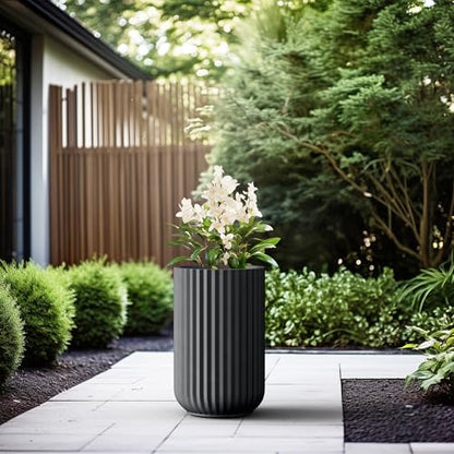 Kante Accent Round Column Black Concrete Planter 17.7" Tall, Outdoor - color: Black, size: 11"w x 17.7" h