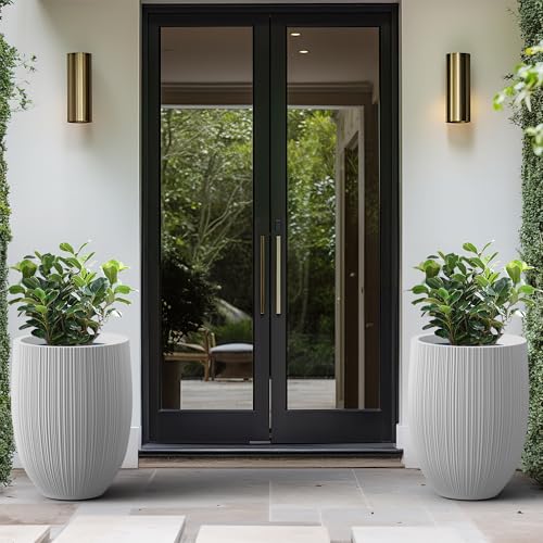 Kante Large Round Bullet White Concrete Planter 21.7" Tall, Outdoor - color: White, size: 21.7 Inch Tall
