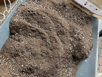 Voulosimi Metal Soil Sifter - 1/4" Mesh Screen Multi-Purpose Garden Sifter for Compost, Rock and Dirt - 11.8 x 9.8 inch - color: 11.8 x 9.8 inch