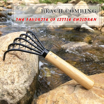 Garden Rake 5-Claw Landscape Dethatcher Thatching Beach Combing Rake for Digging Clam Shell Defoliation Hoe Garden Tool for Loosen The Soil (Brown) - color: Brown