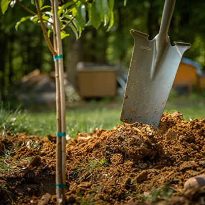 Radius Garden 25111 Pro-Lite Ergonomic Carbon Steel Spade, Red - style: Spade