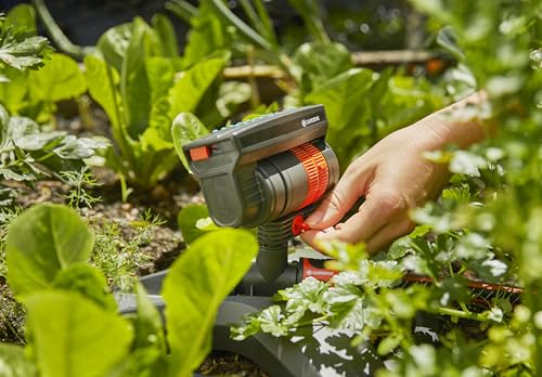 Gardena AquaZoom Compact Rectangular oscillating Sprinkler: Sprinkler for Watering Areas of 9–216 m², Range 3–18 m, Spread 3–12 m, Built-in Filter (18708-20)