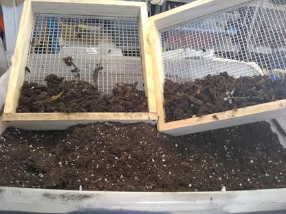Voulosimi Soil Sifter Metal Dirt Sifter 3/8" Mesh Screen with Wire Mesh Multi-Purpose Garden Sifter Rock Sifter Compost Sifter for Gardening (16.7 x 12.8 inch) - color: 16.7 x 12.8 inch