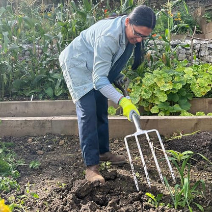 Spear & Jackson Traditional Stainless Steel Digging Fork, Heavy Duty Durable Stainless Steel Garden Tool, Ideal for Digging, Aerating, and Turning Soil - style: Digging Fork