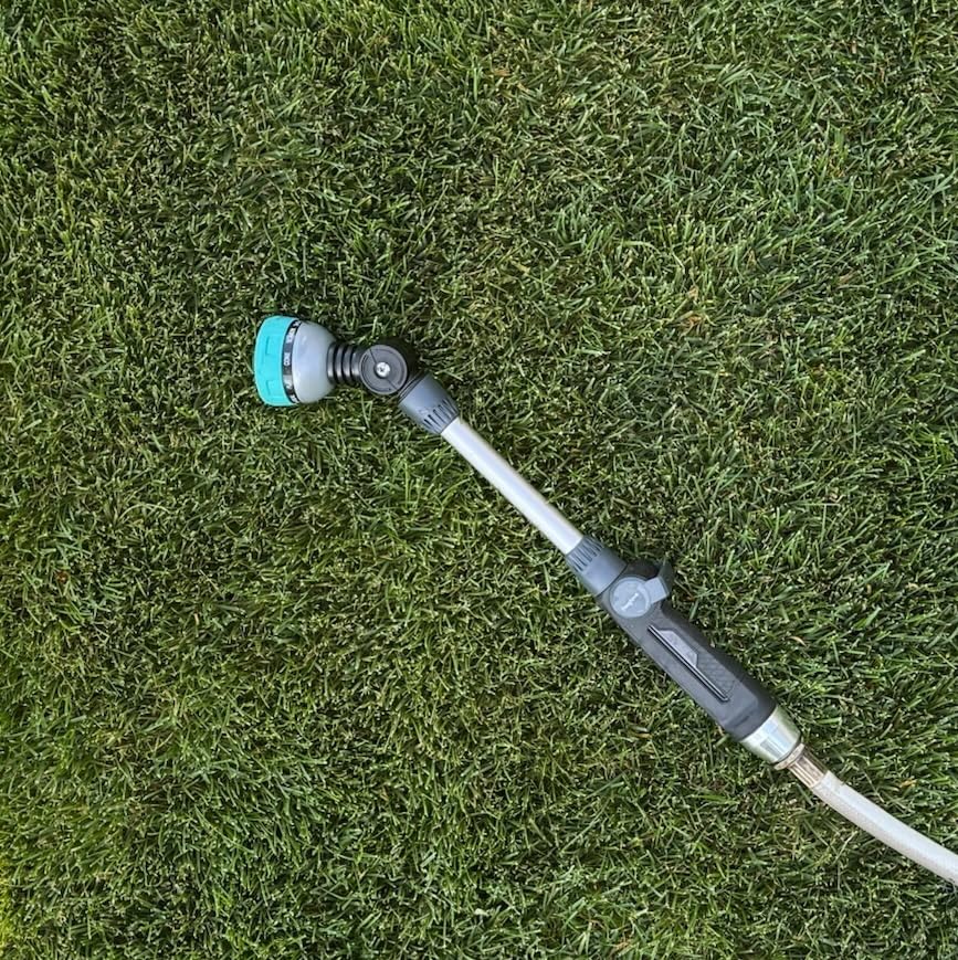 Foxglove 18” Watering Wand with Swivel Head & Adjustable Spray Patterns